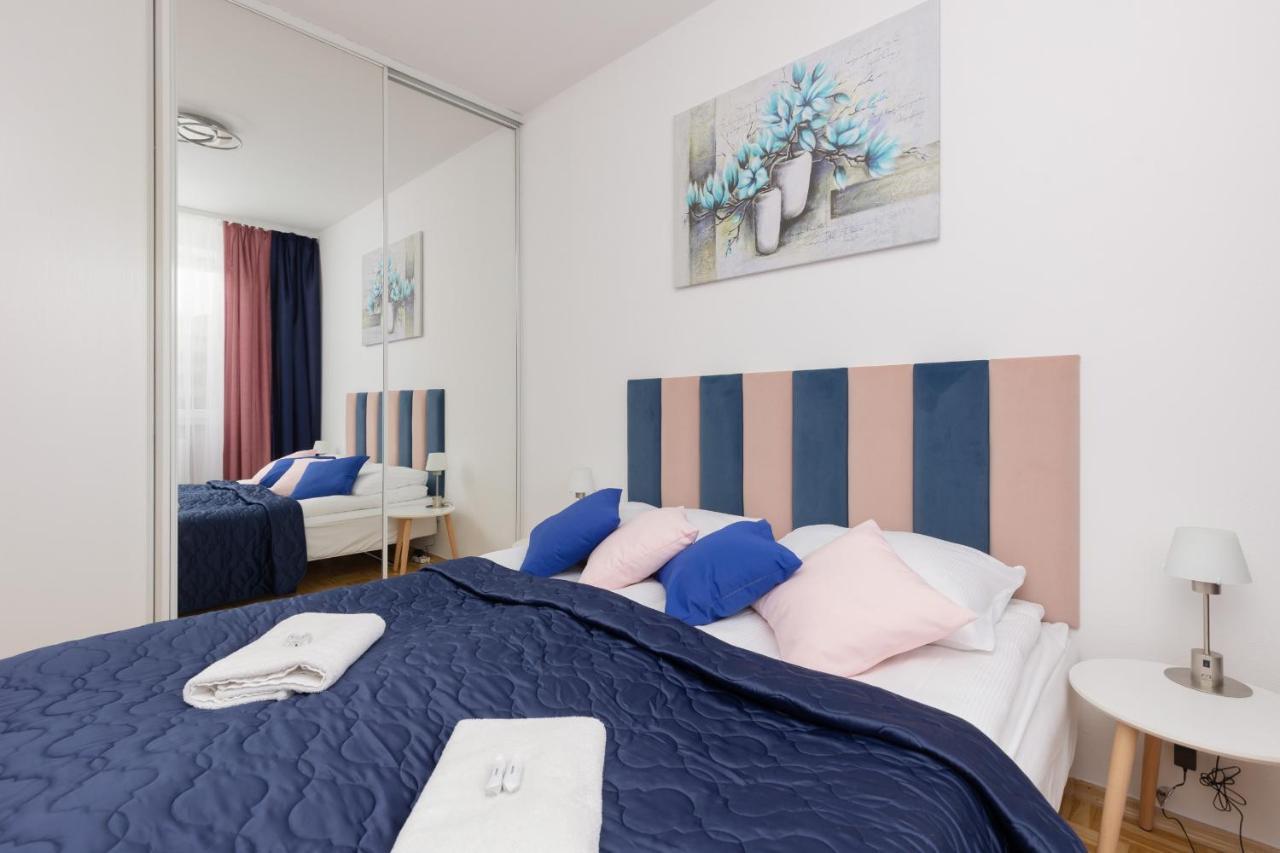 Family Apartment Bogatynska Bemowo By Noclegi Renters Varşova Dış mekan fotoğraf